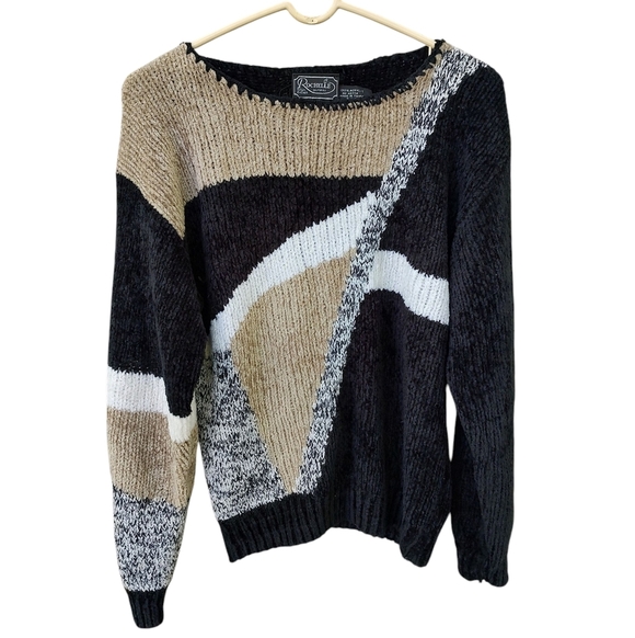 Vintage Geometric Sweater - Black, Beige, White - Picture 2 of 4